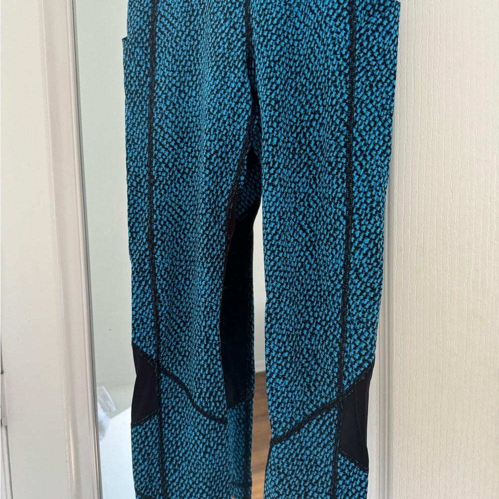 Lululemon - Picture 3 of 6